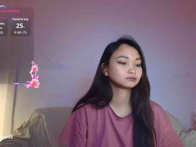RozyElle webcam