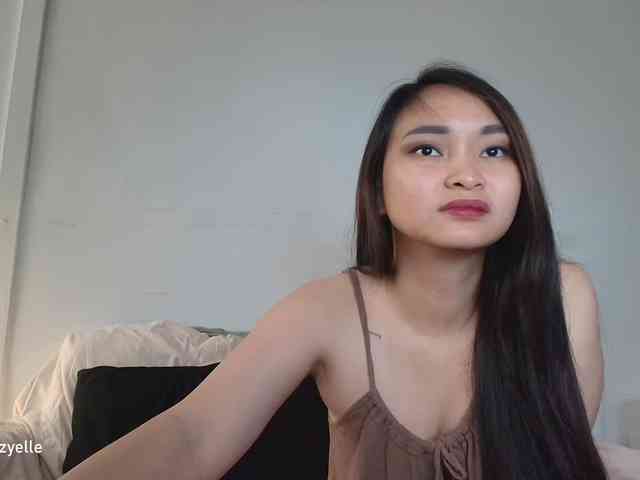 RozyElle webcam