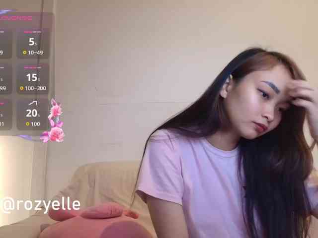 RozyElle webcam