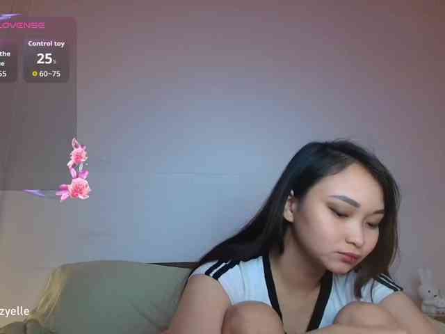 RozyElle webcam