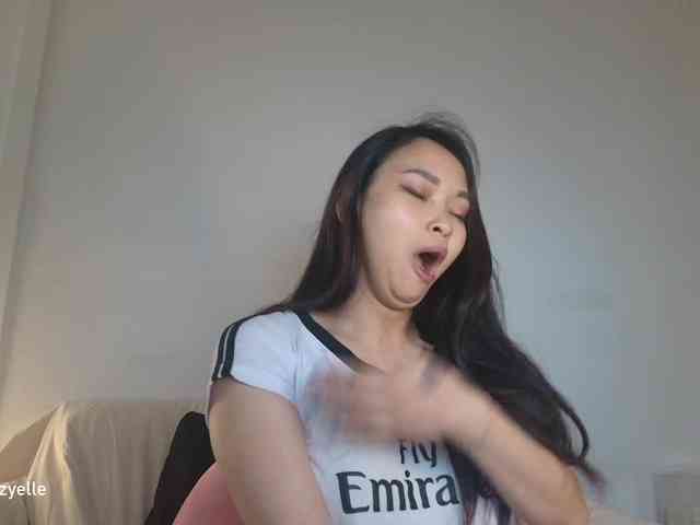RozyElle webcam