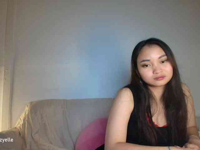 RozyElle webcam