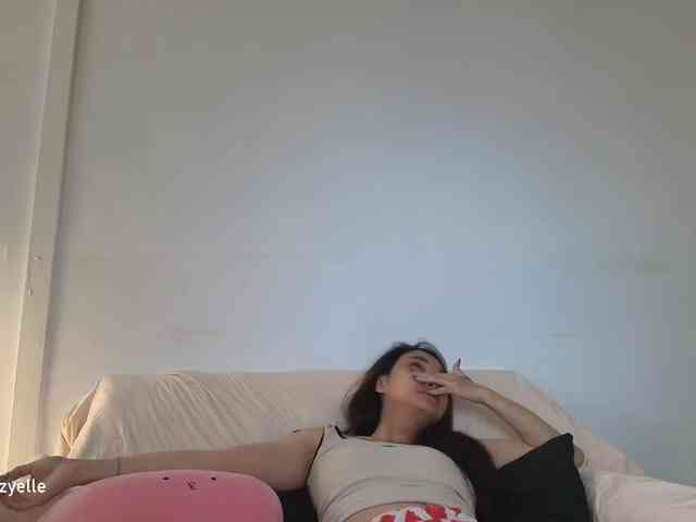 RozyElle webcam