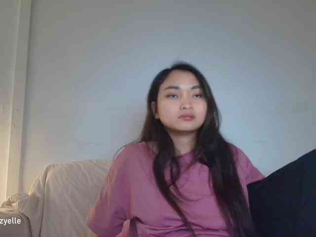 RozyElle webcam
