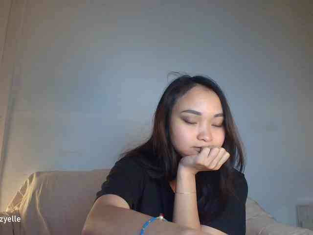 RozyElle webcam