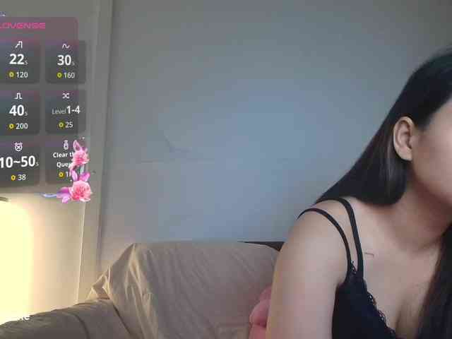 RozyElle webcam