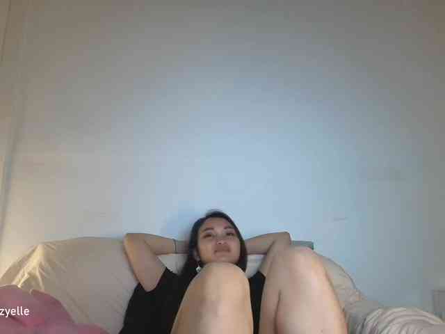 RozyElle webcam