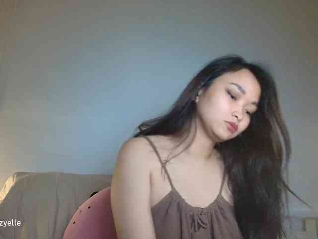 RozyElle webcam