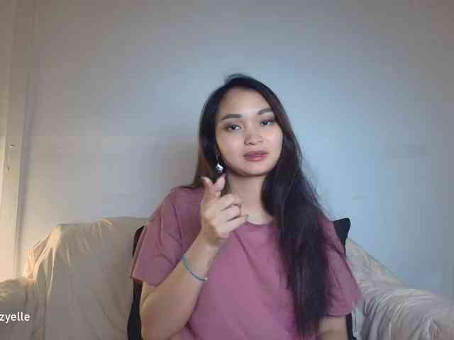 RozyElle webcam