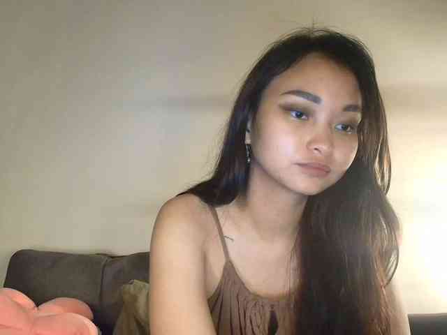 RozyElle webcam