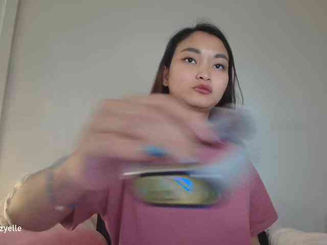 RozyElle webcam