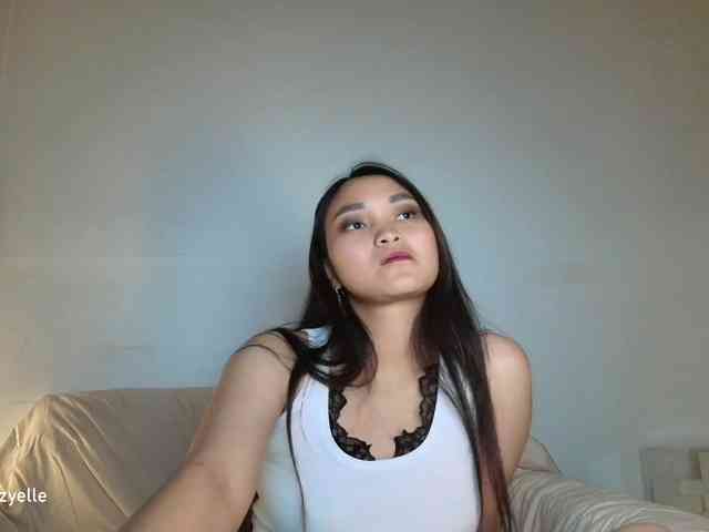 RozyElle webcam