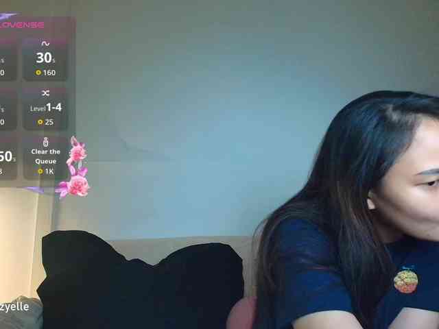 RozyElle webcam