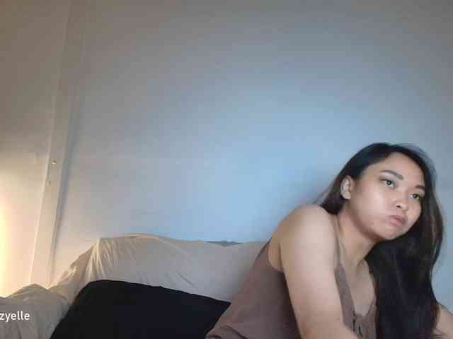 RozyElle webcam