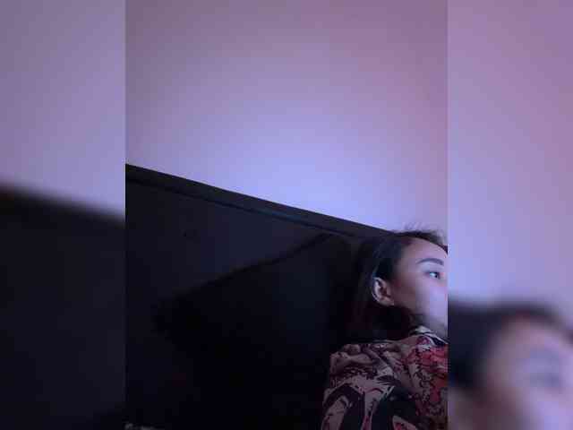 RozyElle webcam