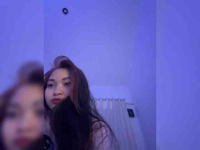 RozyElle webcam