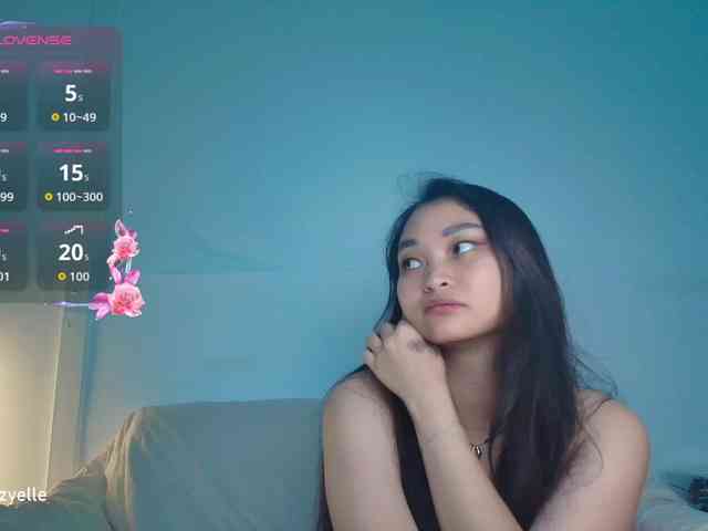 RozyElle webcam