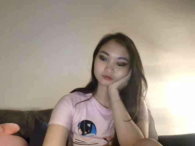 RozyElle webcam
