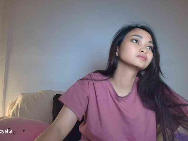 RozyElle webcam