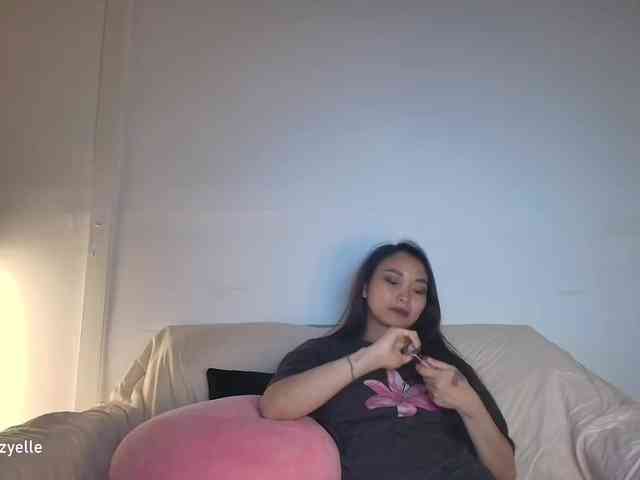 RozyElle webcam
