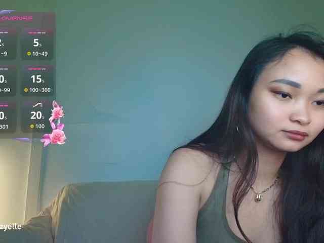 RozyElle webcam