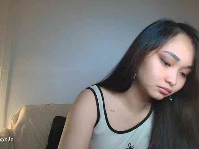 RozyElle webcam