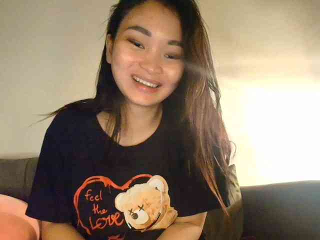 RozyElle webcam
