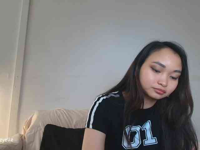 RozyElle webcam