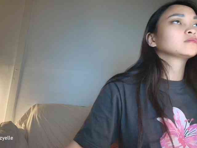 RozyElle webcam