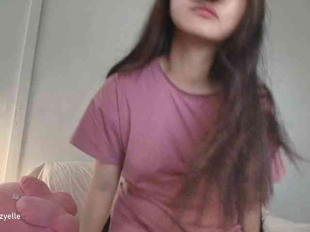 RozyElle webcam