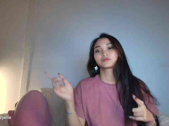 RozyElle webcam