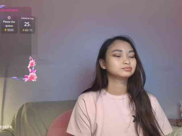 RozyElle webcam