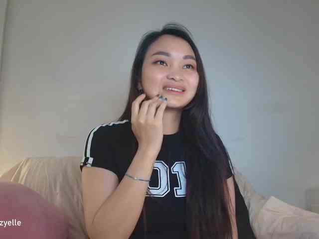 RozyElle webcam