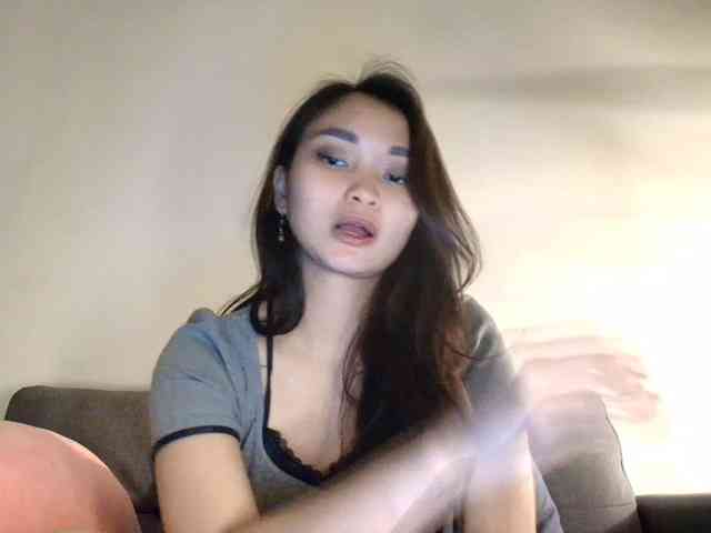 RozyElle webcam