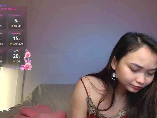 RozyElle webcam