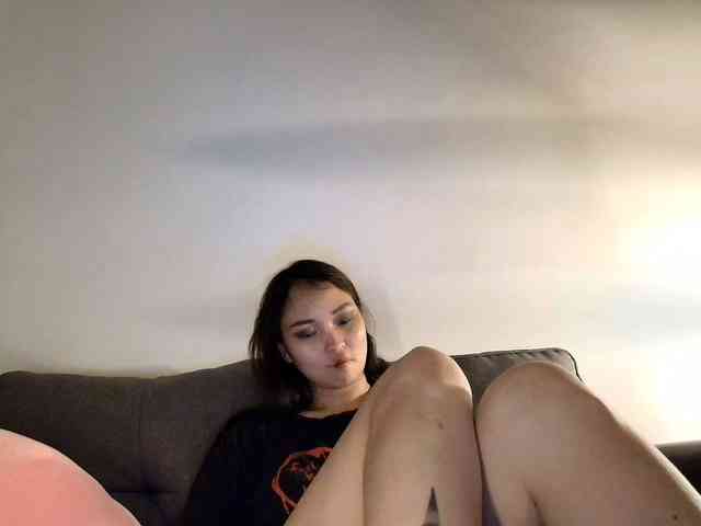 RozyElle webcam