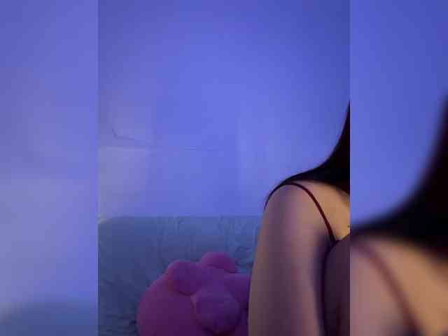 RozyElle webcam