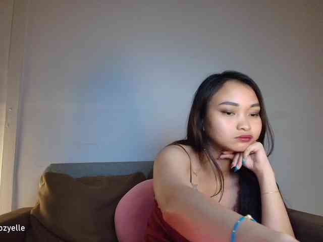 RozyElle webcam