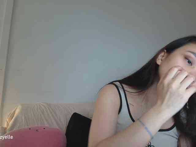 RozyElle webcam