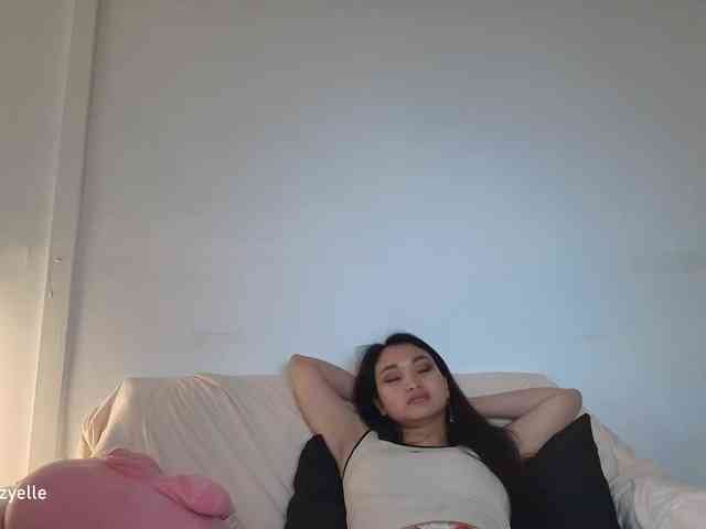 RozyElle webcam