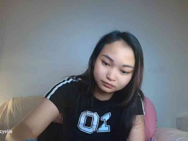 RozyElle webcam