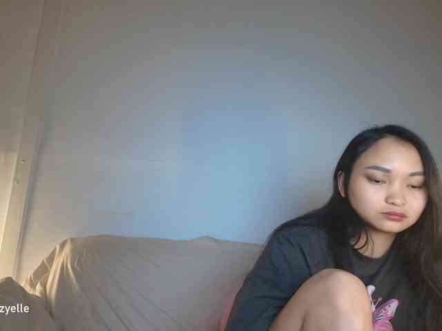 RozyElle webcam