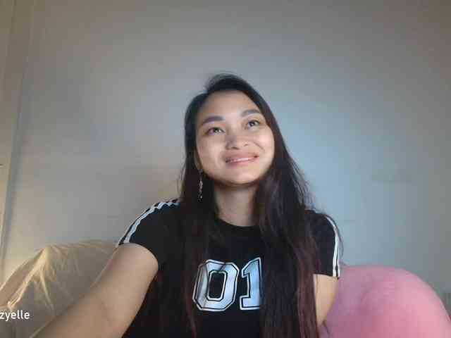 RozyElle webcam