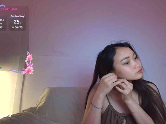 RozyElle webcam