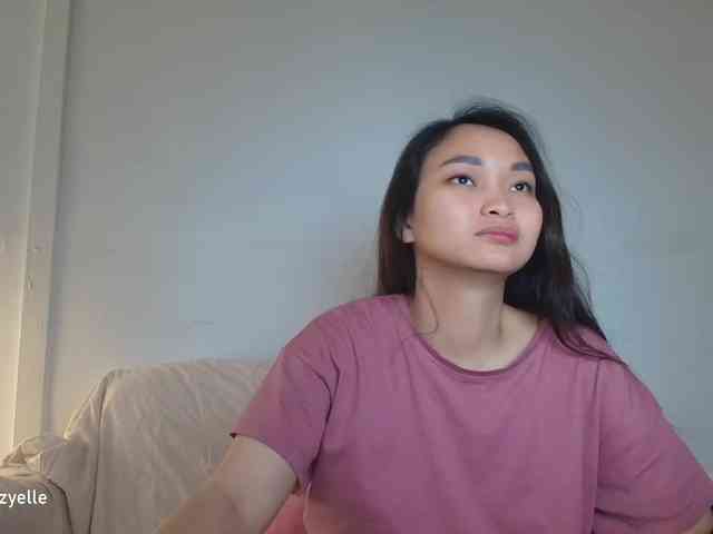 RozyElle webcam
