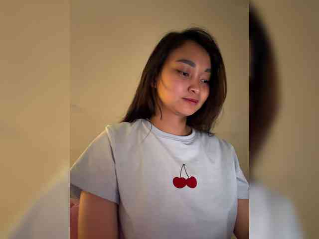 RozyElle webcam
