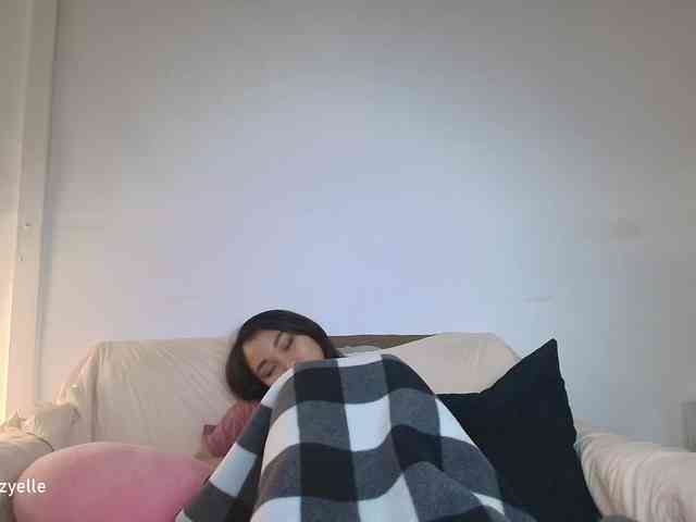 RozyElle webcam