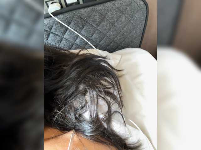 Fari1206's BongaCams show and profile