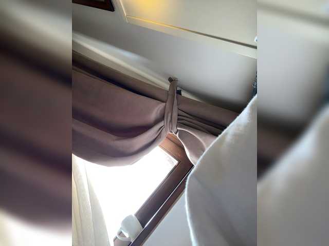 Fari1206's BongaCams show and profile