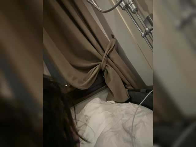 Fari1206's BongaCams show and profile